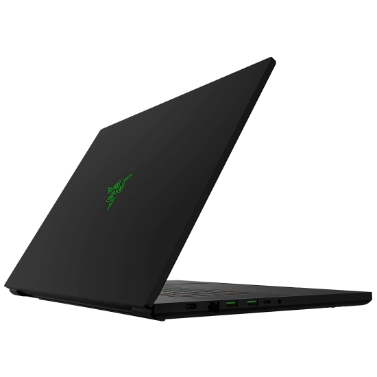 Razer Blade 18 – Core i9-14900HX, RTX 4080 12 Go, 32 Go DDR5, SSD 1 To et écran QHD+ 240 Hz 5